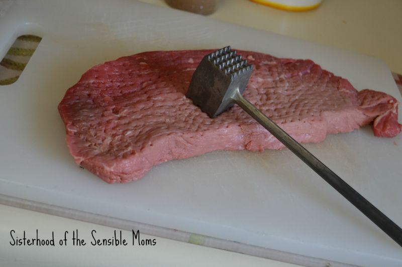 Tenderizing London Broil | Red Wine Marinated Flank Steak | Whether you call it London broil or flank steak, it can be a delicious cut of meat especially with this marinade to bring out its full flavor & tenderness. An economical and calorie-friendly way to enjoy steak. Sisterhood of the Sensible Moms