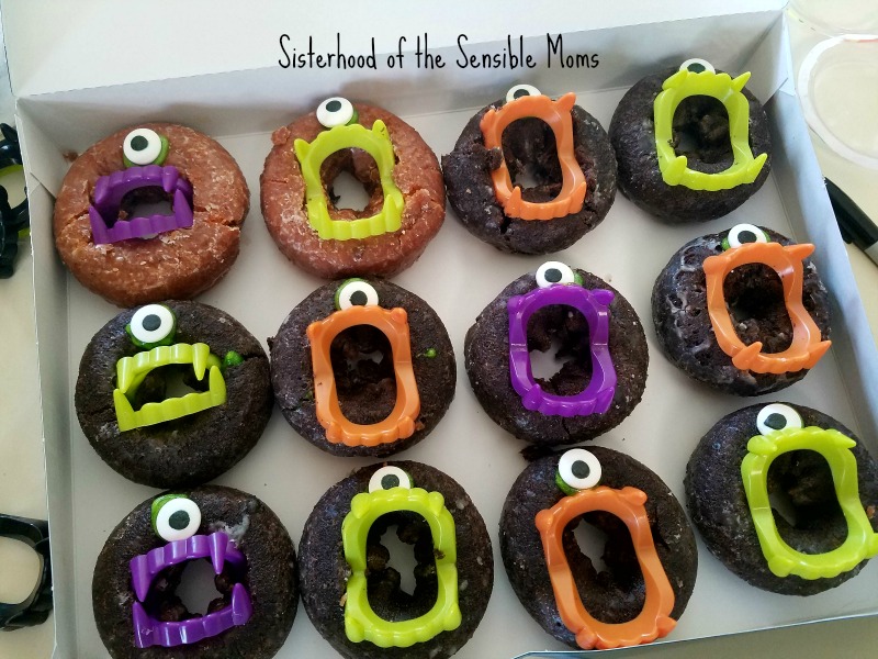 This amazingly adorable Halloween Monster Donuts DIY is incredibly easy, but it can trick you if you don't heed this one crucial key to success! | Sisterhood of the Sensible Moms