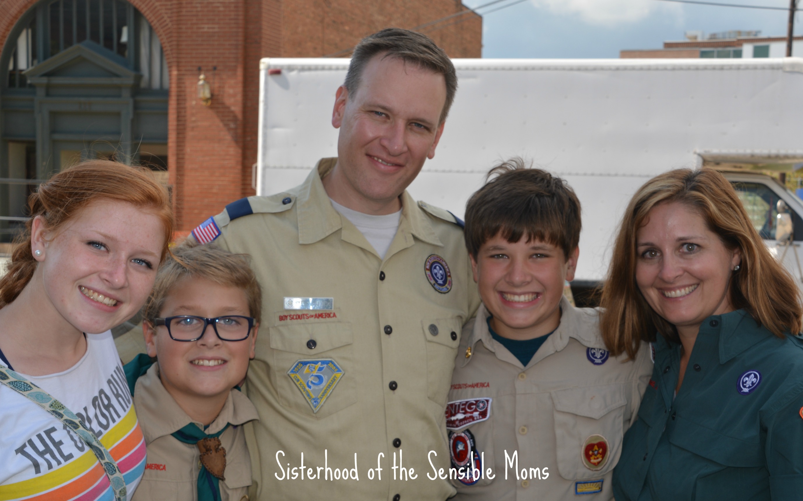 Parenting can be hard. Helping out made me a better mom. How volunteering for the PTA or Scouts can help you too! | Sisterhood of the Sensible Moms